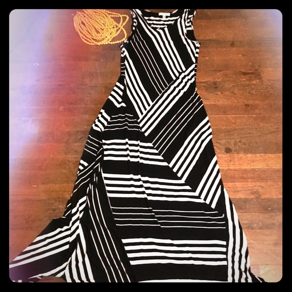 Monteau dress